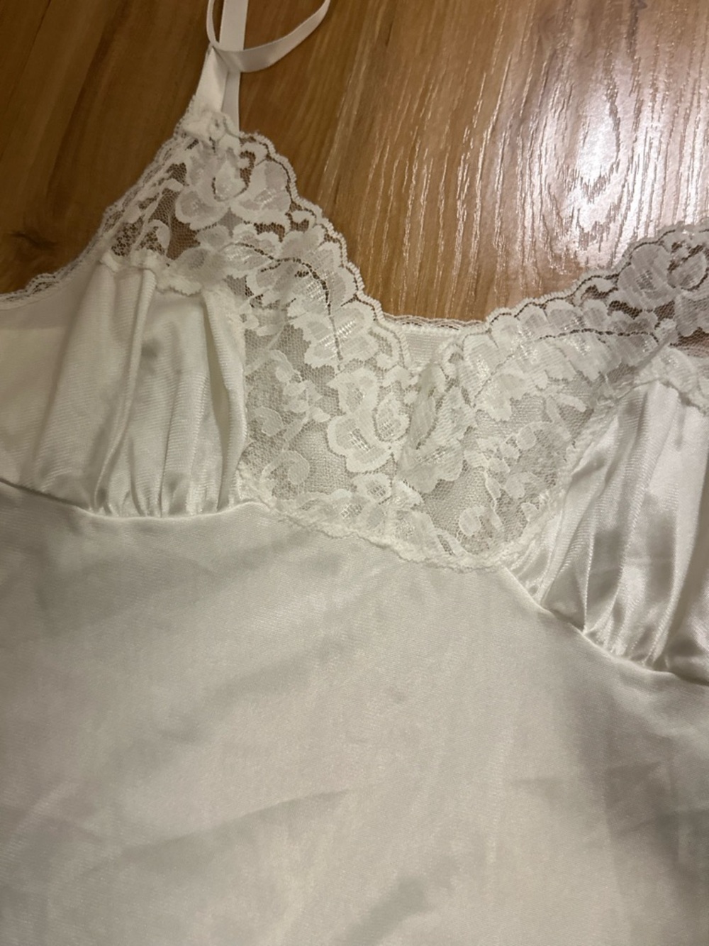 vassarette Ivory Lace Trim Satin Chemise